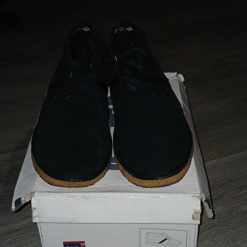 Phat Farm Pipeline Perforated Black suede leather chukka boots Sz 10.5 EUC